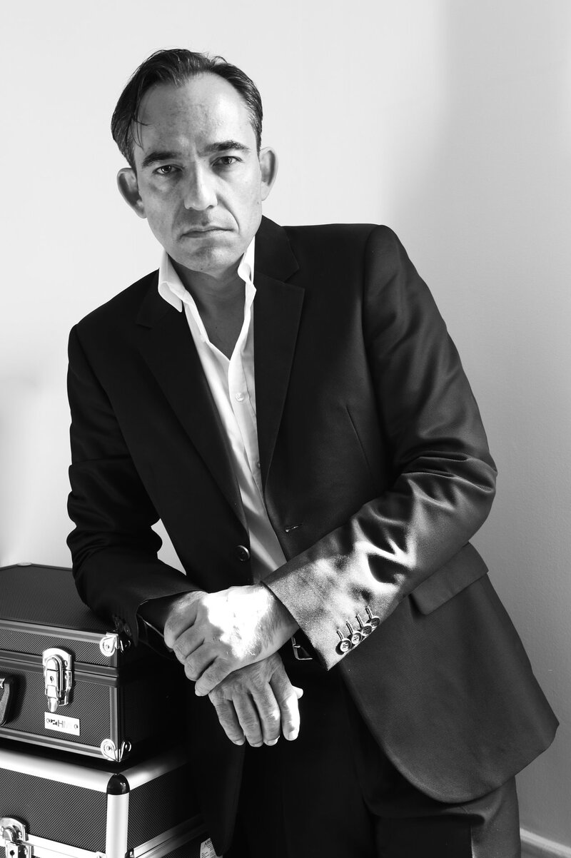 josu-e-valigie-w-AomF